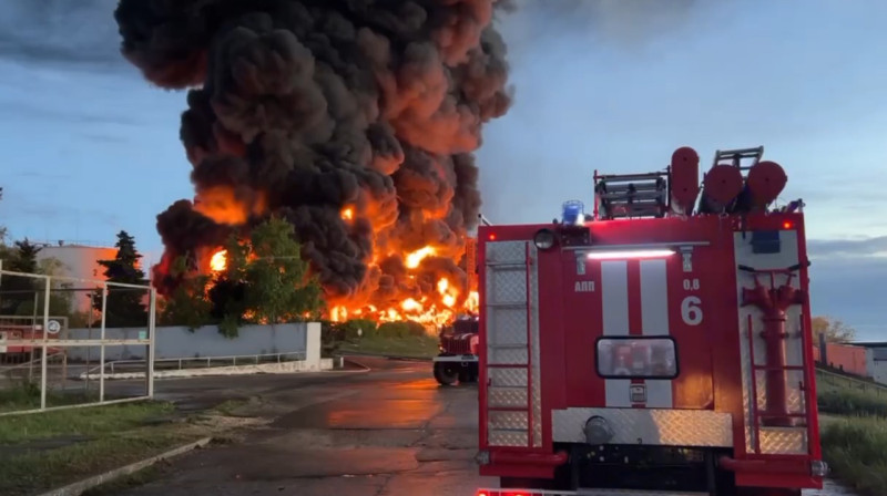 ЧП в Севастополе: стали известны подробности о пожаре на нефтебазе