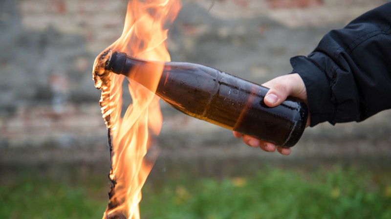 Казахстанца приговорили к 13 годам тюрьмы за поджог военкомата в Омске