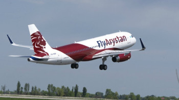 Самолет FlyArystan не смог долететь до Актау из Астаны