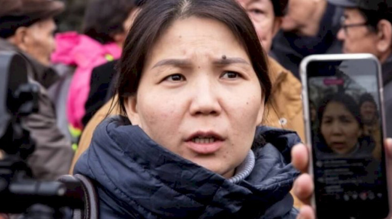 Жену оппозиционного политика оштрафовали за участие в заседании «Народного парламента»