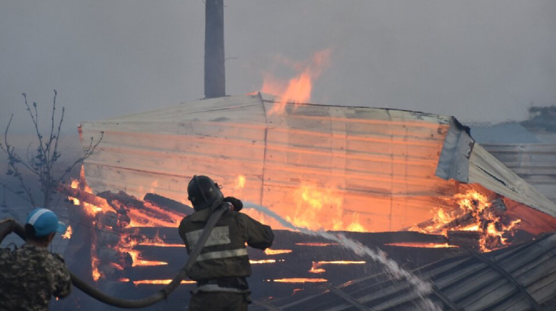Жильцам четырех сгоревших домов в Петропавловске выплатят по 345 тысяч тенге
