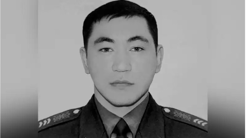 Погибшего в Алматы пожарного наградили орденом «Айбын» посмертно