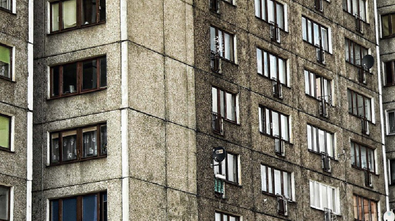 В Павлодаре 6-летний ребенок погиб, упав с восьмого этажа