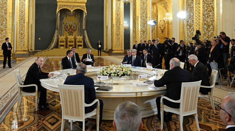 О чем говорил Токаев на заседании Высшего Евразийского экономического совета
