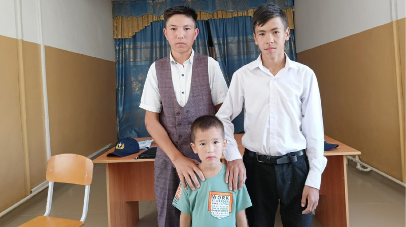 Двое подростков спасли утонувшего мальчика в Шымкенте