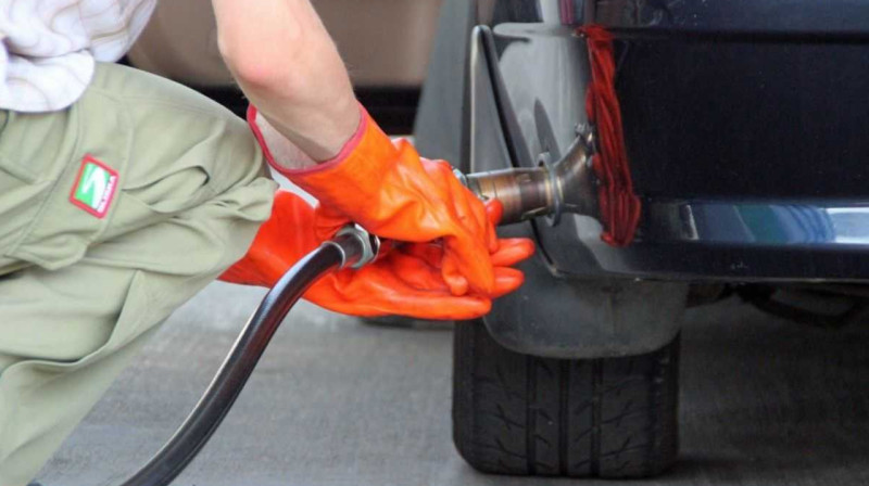 Аким Мангистау предложил увеличить цену на сжиженный газ для владельцев дорогих авто