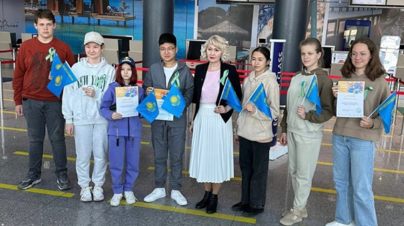 Учителя наказали за отправку казахстанских детей в Крым