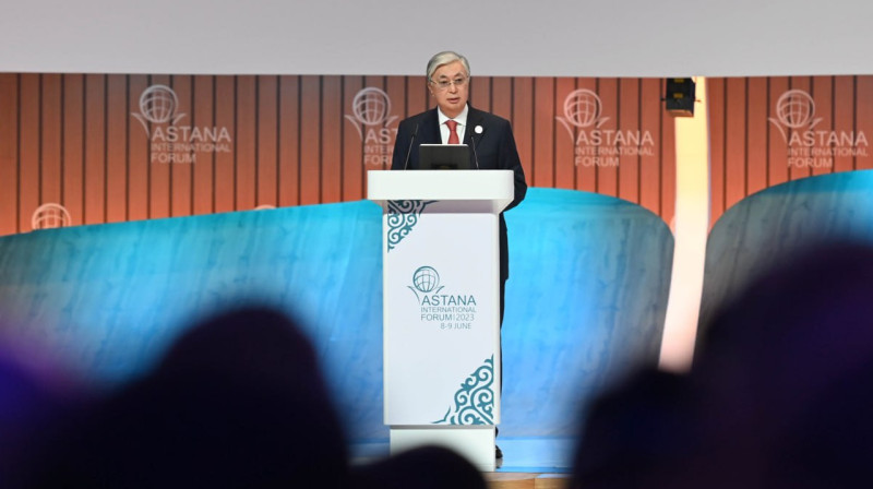 "Мир для всех, а не для избранных": Токаев выступил на Международном форуме Астана