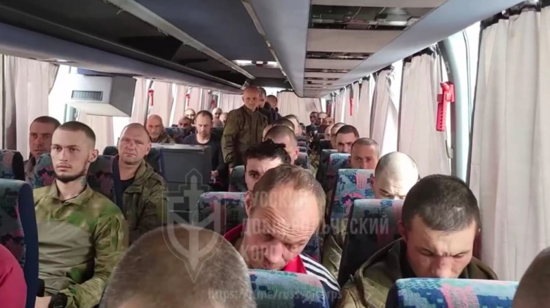 «Диверсанты» передали российских военнослужащих на родину