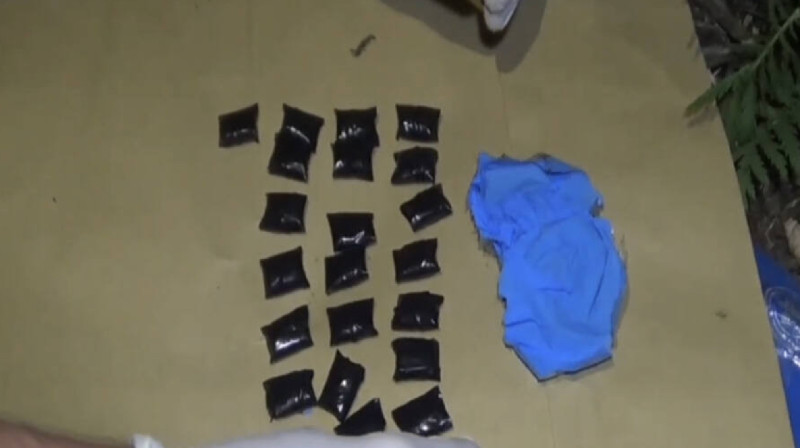 Более килограмма наркотиков изъяли у закладчицы из Актобе