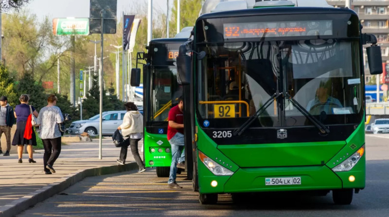 Досаев намерен увеличить стоимость оплаты проезда в автобусах