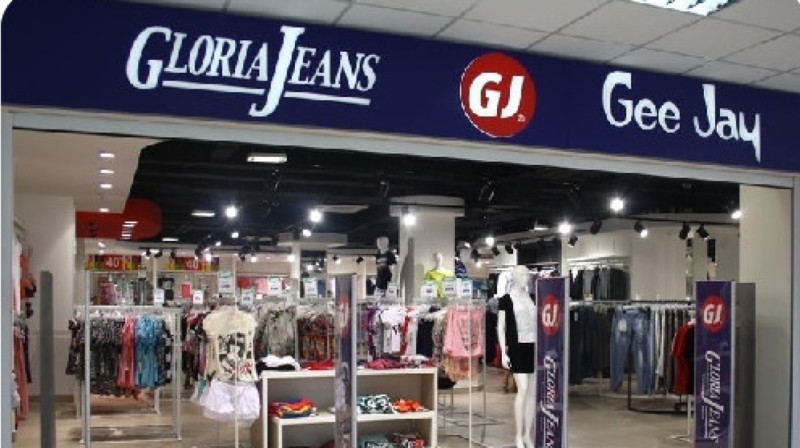 Владелец Gloria Jeans выплатил 2,5 тыс. сотрудникам по миллиону рублей