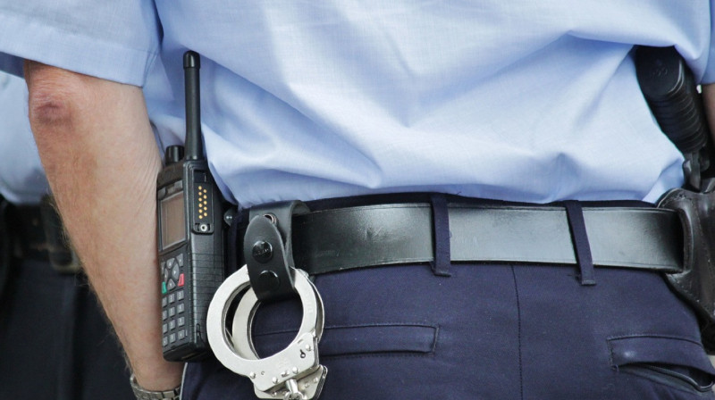 Семеро патрульных подозреваются в получении взяток в Алматы и области