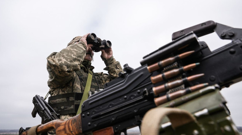 Британская разведка: российские войска обороняются по всей стране от контратак Украины