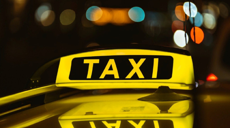 В КГД анонсировали пилотный проект для таксистов и курьеров