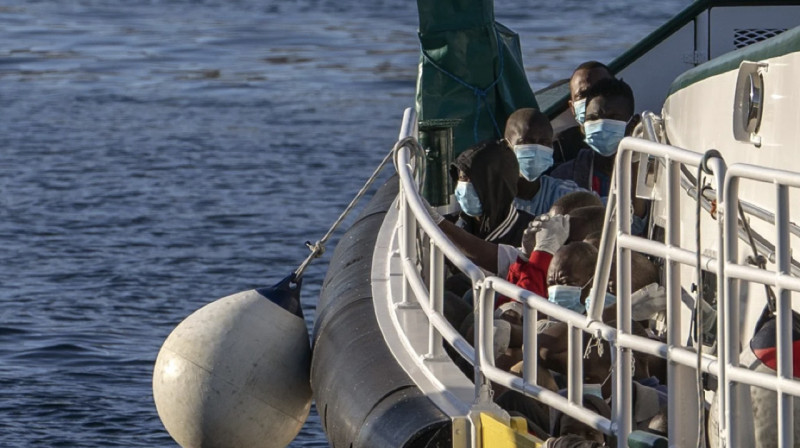 Три лодки с беженцами пропали в Атлантическом океане