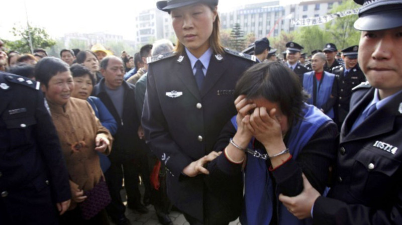 Отравила мужа и 25 детей: в Китае казнили бывшую воспитательницу детсада