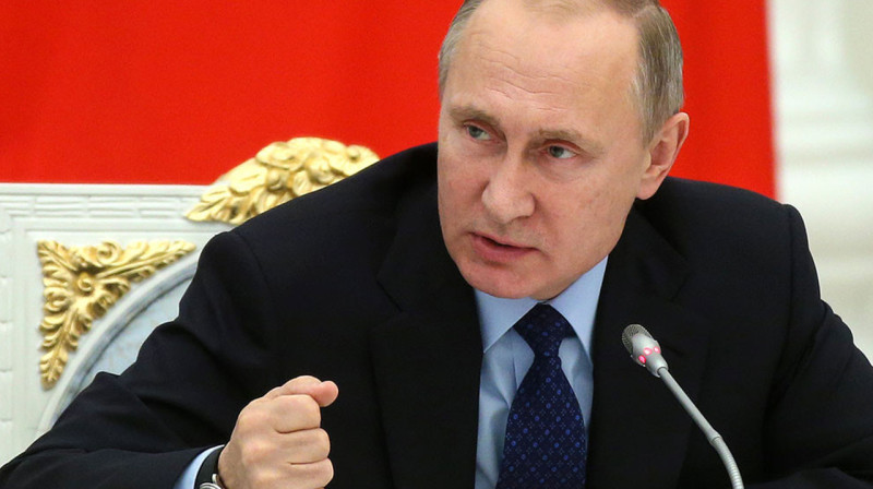 Путин отреагировал на поставку кассетных боеприпасов Украине