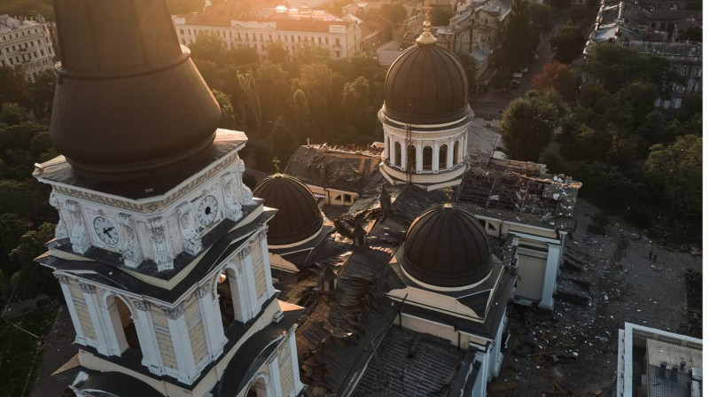 Один из крупнейших храмов Украины был поврежден после обстрела Одессы