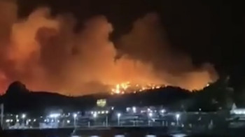 10 самолётов и 22 вертолёта тушат лесные пожары в Турции