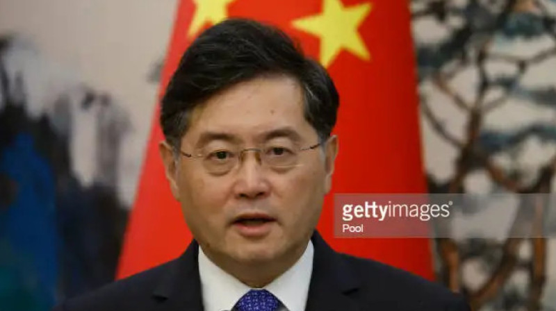 Пекин прокомментировал исчезновение главы МИД КНР