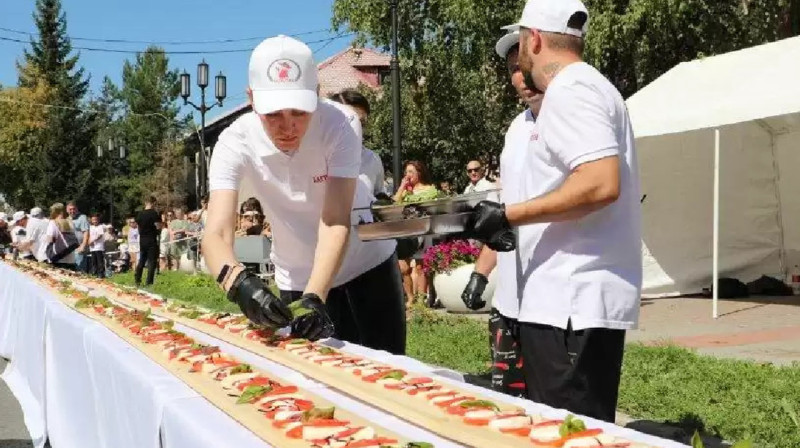 Өскеменде жасалған салат Гиннесс рекордтар кітабына енді