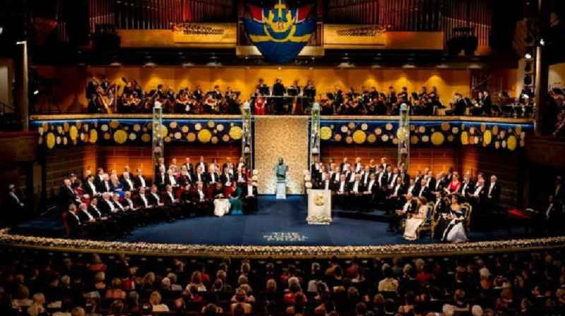 Украина ашулы: РФ мен Беларусь елшілерін Нобель сыйлығына шақырды