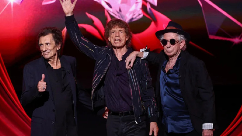 18 жылдан кейін Rolling Stones альбом шығарды