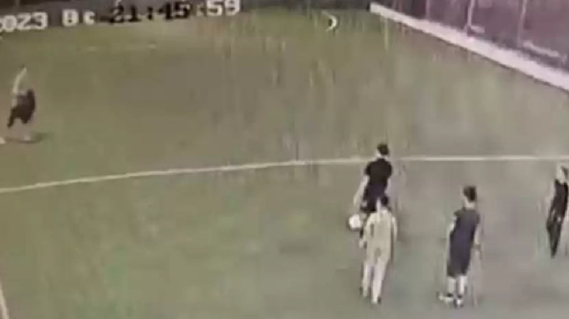 Футбол ойнап жүргенде мас еркек ұрған баланың миы шайқалып ауруханаға түсті