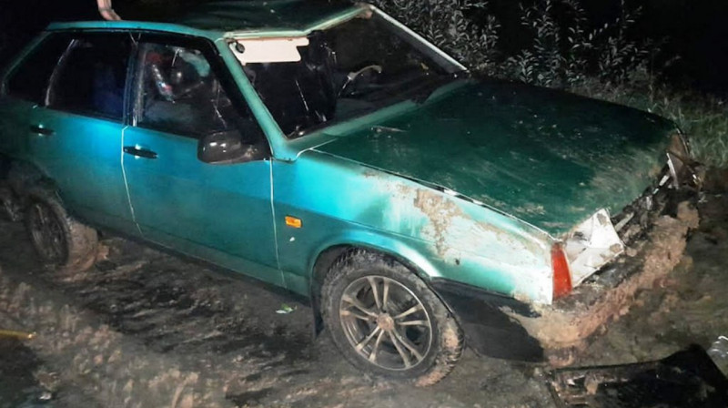 Мать и трое малолетних детей утонули в машине – страшное ДТП произошло в Омской области