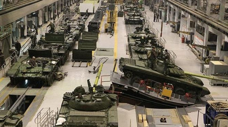 Россия производит больше ракет и танков, чем до войны - New York Time
