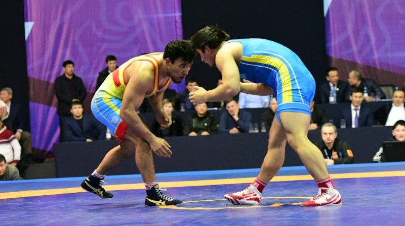 Казахстанские борцы прошли в полуфинал чемпионата мира