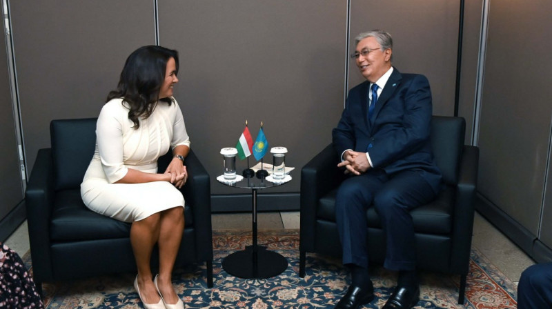 Токаев встретился с президентом Венгрии