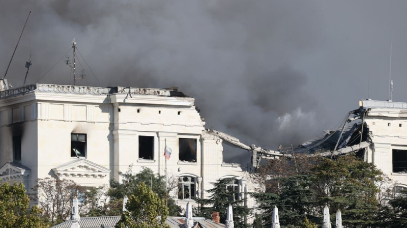 Севастополь: Қара теңіз флотының штабына шабуылдан ондаған әскер жаралануы мүмкін