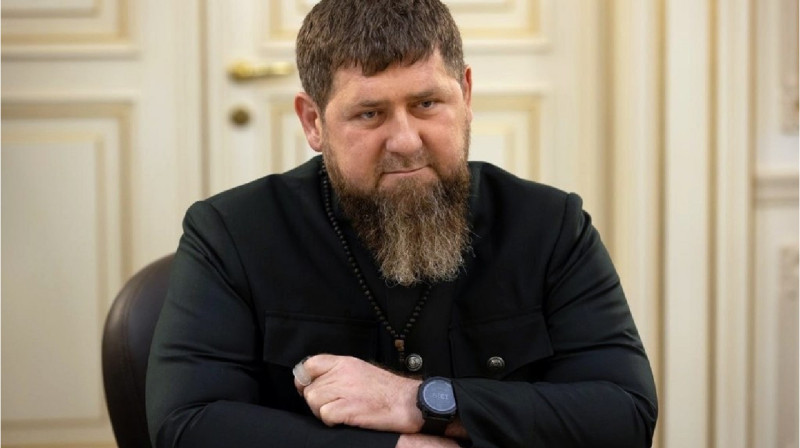 Рамзан Қадыровтың ұлының бір адамды ұрып жатқан видеосы жарияланды