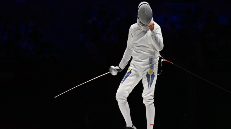 Азиатские игры-2022: фехтовальщик Эльмир Алимжанов стал бронзовым призером