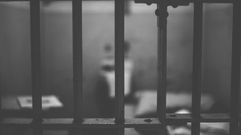 Уголовную ответственность несовершеннолетним смягчат в Узбекистане