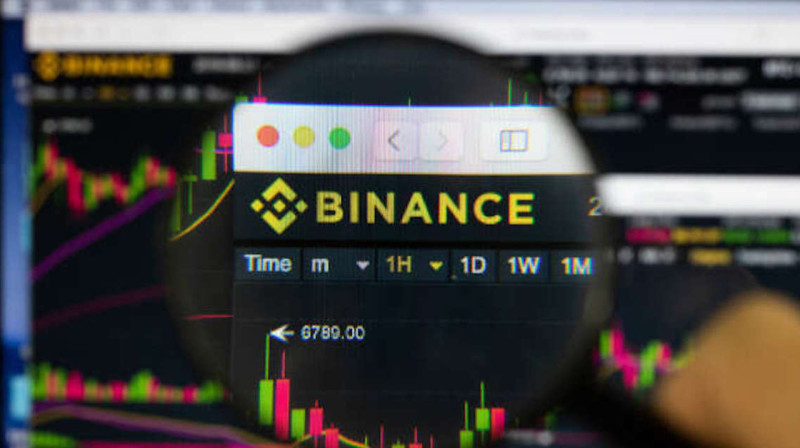 Криптобиржа Binance уходит из России