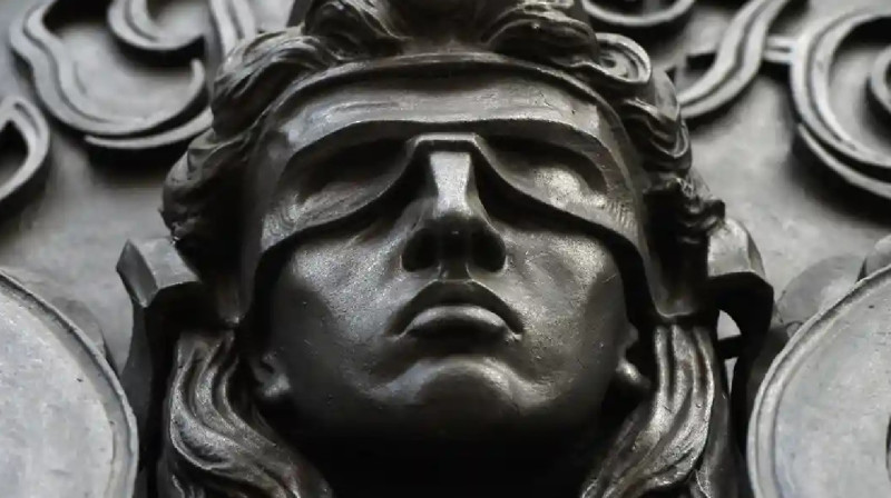 Музейдегі картиналарды ауыстырып, түпнұсқасын аукционға сатқан