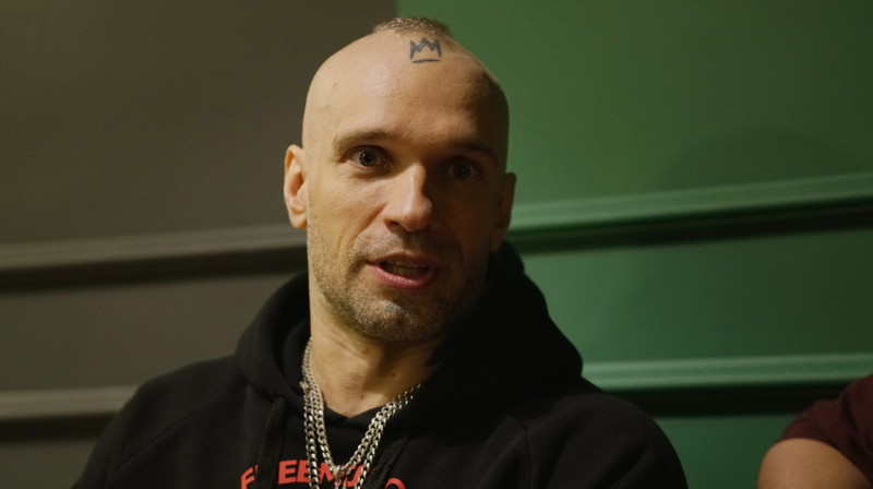 Рэпера Лигалайза не пустили на авиарейс из-за российского гражданства