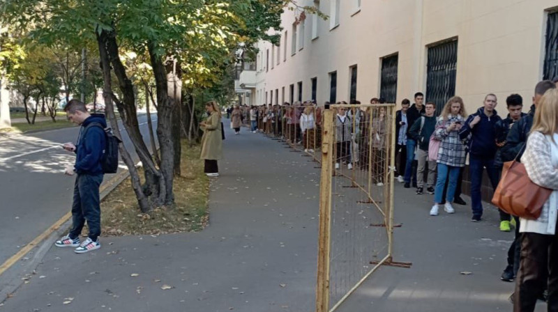 В военкоматах образовались очереди из работодателей