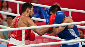 Казахстанский боксер обеспечил себе гарантированную медаль на Азиаде