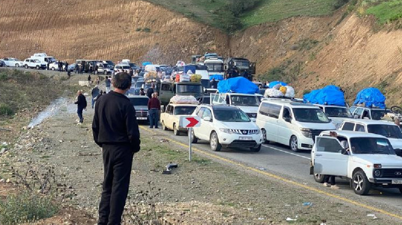 Таулы Қарабақтан босқындар саны 100 мыңнан асты