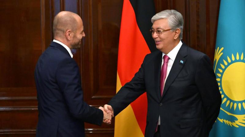 Токаев провел встречу с главой Siemens Energy