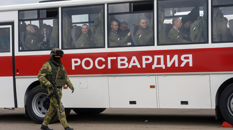 Сотрудника росгвардии оштрафовали за разговор на украинском языке в Москве