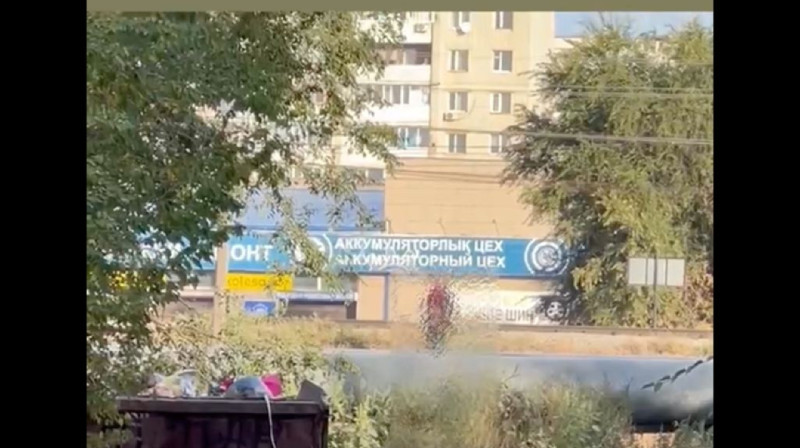 На глазах у людей мужчина мастурбировал в Уральске