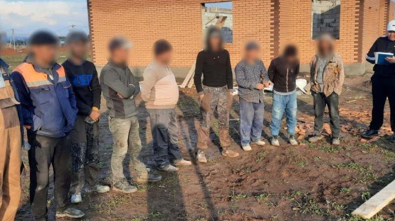 Работодателя оштрафовали за незаконное привлечение трудовых мигрантов в ВКО