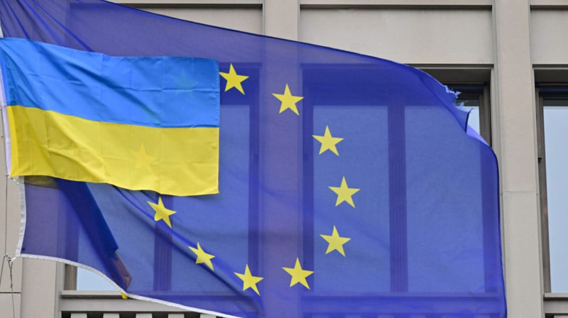 ЕС готовится объявить о начале переговоров по вступлению Украины в блок в декабре — Politico 