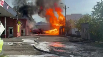 Крупный пожар произошел на газозаправочной станции в Петропавловске