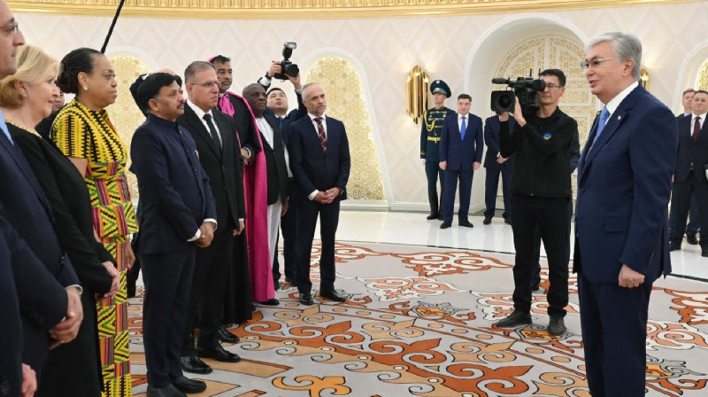 Токаеву вручили верительные грамоты